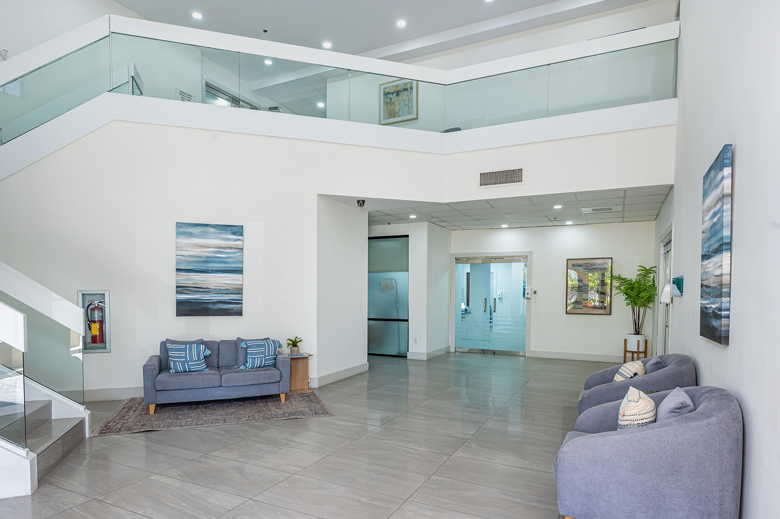 Integra Healthcare Lobby, Grand Pavilion Commercial Photo 1 (Photo: Lexi B Photography)